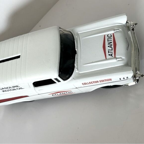 Ertl '57 Chevy Bel Air Nomad White Truck Atlantic Gasoline Motor Oil Bank New - Picture 8 of 9